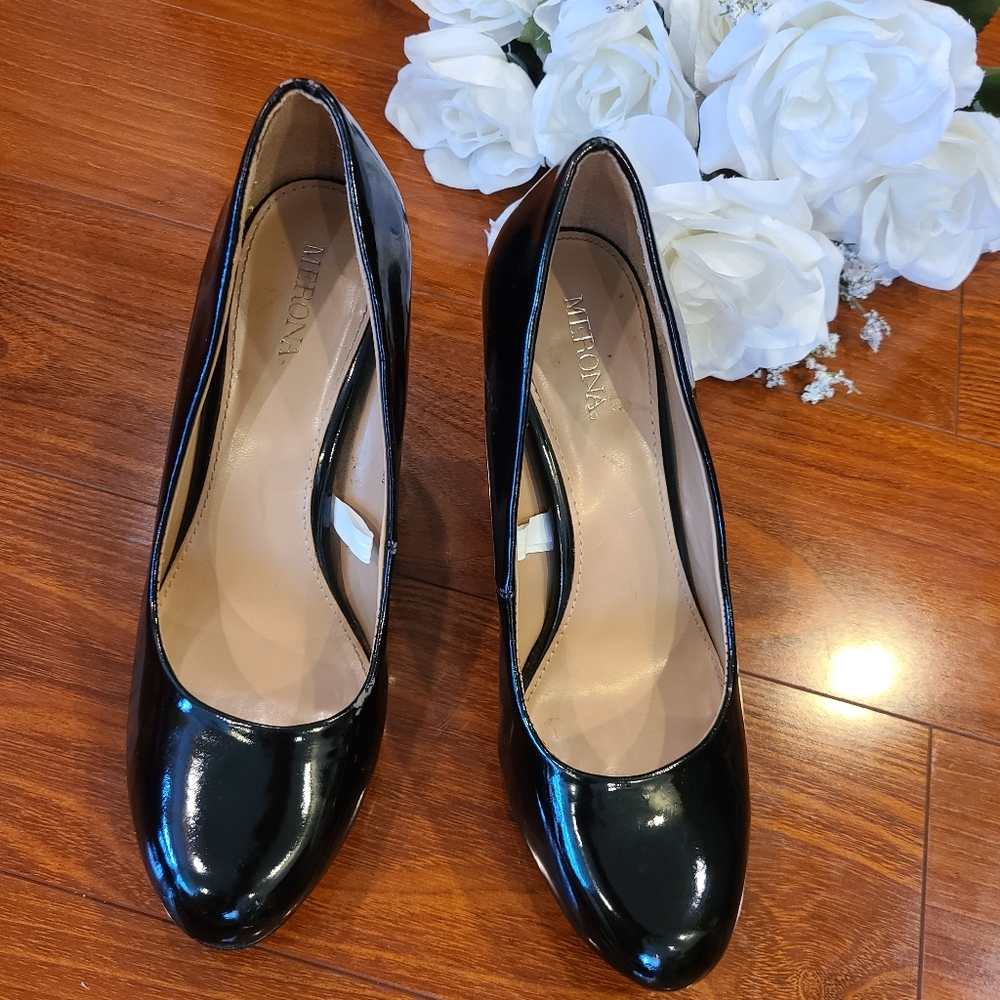 Merona Black Heels Size 5 1/2** - Picture 1 of 7